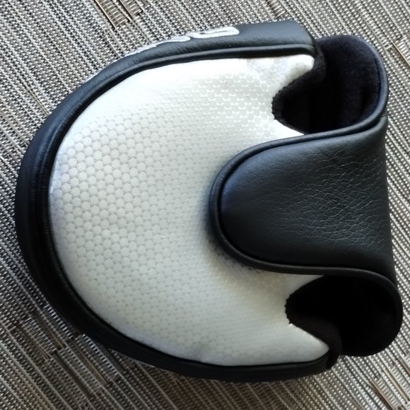COPY - Ping Sigma Mallet Putter Cover - Picture 4 of 8